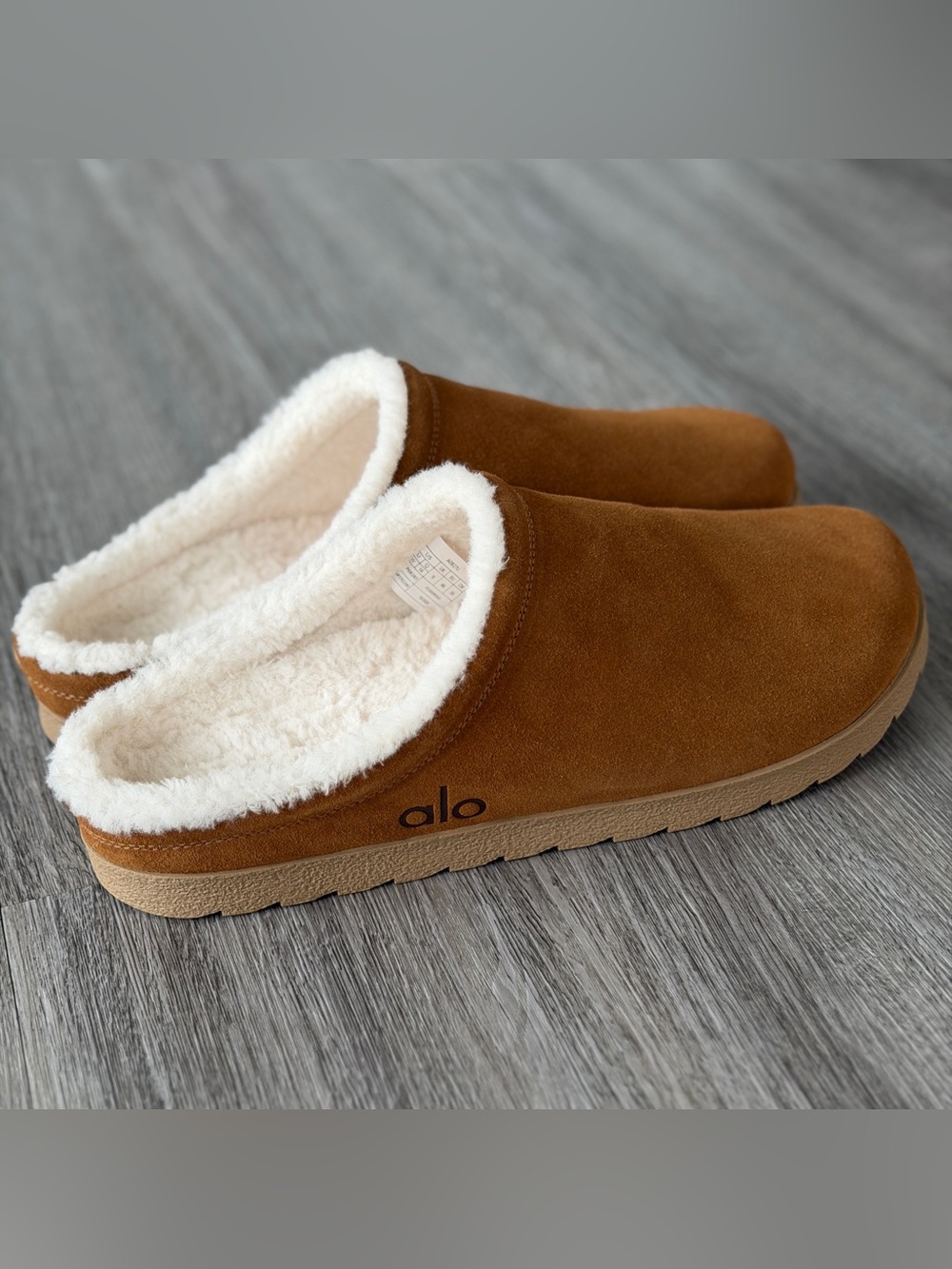 Alo Recovery Slippers, Men’s 12/Women’s 14, Tan Suede, Brand New, No Box